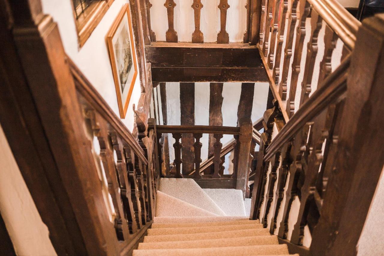 Taylour House - Edenbridge, Sleeps 10, Historic, Unique Yet Modern Villa Eksteriør billede